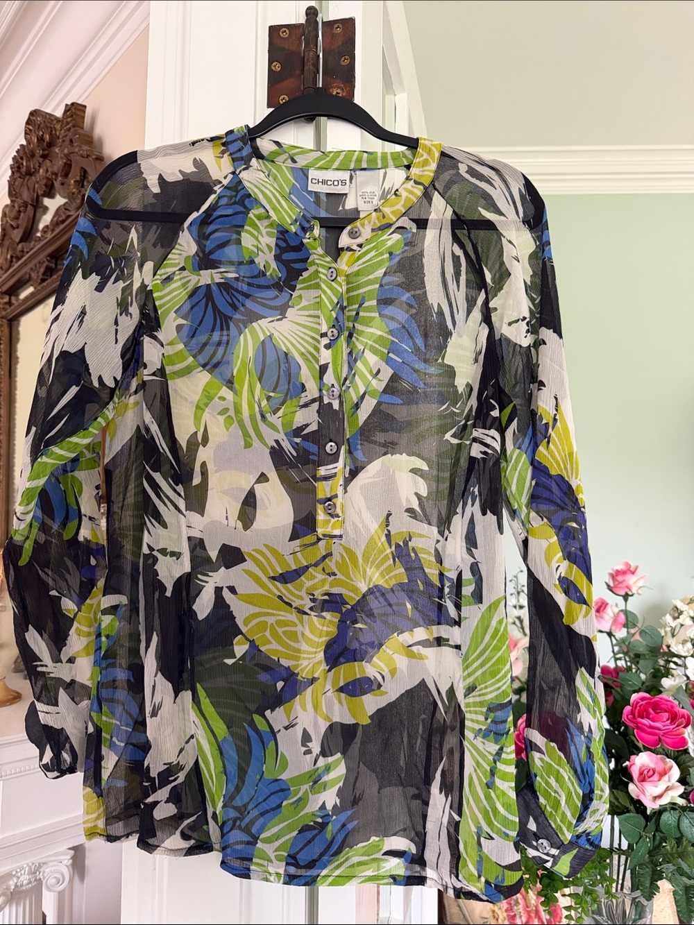 Chico's Sheer Floral Button-Up Blouse in Blue, Green & Black, size 0